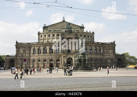 Allemagne, Saxe, Dresde, place du théâtre, Semperoper, monument de purge, personne, l'espace, monument, opéra, opéra, opéra d'état, opéra, culture, bâtiment, historiquement, l'architecture, monument, lieu d'intérêts, touristiques, tourisme, destination, Banque D'Images