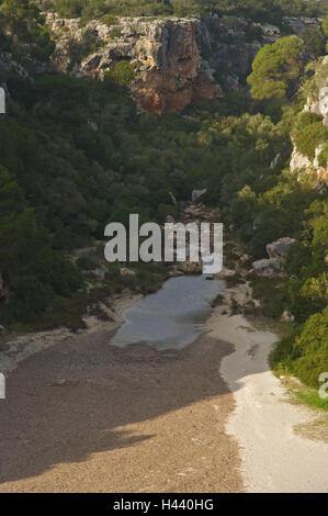 L'île de Majorque, Espagne, Cala Pi, bay, du ci-dessus, les îles Baléares, Îles Baléares, l'île du sud, la mer Méditerranée, région côtière, la bile, la côte escarpée, baignoire bay, plage de sable fin, déserte, destination, tourisme, point d'intérêt, l'hiver, Banque D'Images