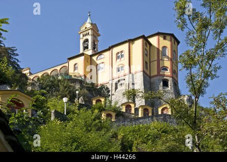 Suisse, Tessin, Lucerne, église de pèlerinage 'Madonna del Sasso', 'carrefour', via crucis Banque D'Images