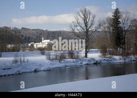 Allemagne, Bavière, Ebenhausen Schäftlarn, cloître, hiver, Haute-Bavière, cloître, l'abbaye bénédictine de l'usine, abbaye, high school, école, église, cathédrale, lieu d'intérêts, la saison, la rivière, l'Isar, neige, Banque D'Images