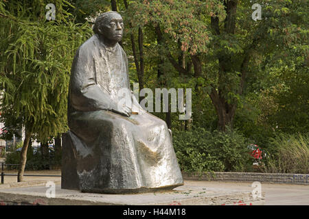 Allemagne, Berlin, Prenzlauer montagne, monument, Käthe Kollwitz, ville, capitale, point d'intérêt, la culture, l'art, l'art, Saint statue, monument en bronze, statue en bronze, sculpture, monument, de l'espace, l'artiste, à l'extérieur, déserte, Banque D'Images