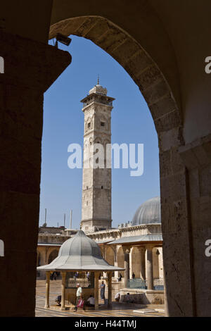 La Syrie, Alep, Al-Dschami' al-Kabir, mosquée Omayyaden, cour intérieure, Banque D'Images