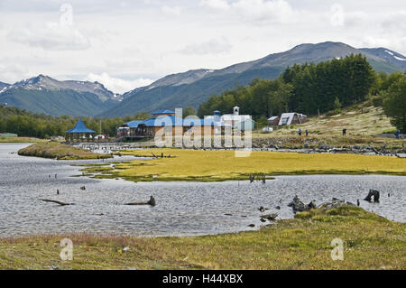 L'Argentine, Terre de Feu, Usuhuaia, vert lagon, chaîne des Andes, Banque D'Images