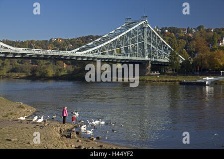 Allemagne, Saxe, Dresde, bubble blague, l'Elbe, Grunaer pont, Banque D'Images