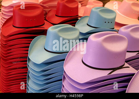 Vente de souvenirs, chapeaux de cow-boy, pleines de couleurs, Banque D'Images