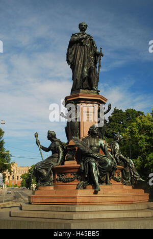 Germany, Bavaria, Munich, la Maximilianstrasse, monument 'Maximilian', II. Banque D'Images