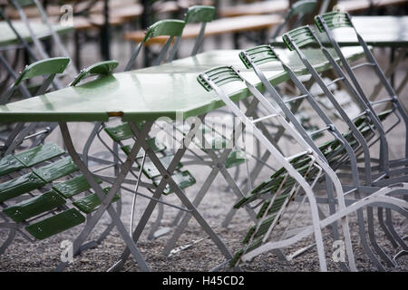 Jardin de bière, tables, chaises, vide, Banque D'Images