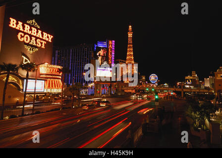 Les USA, Nevada, Las Vegas, vue sur ville, de nuit, 'Paris' hôtel et casino, Banque D'Images