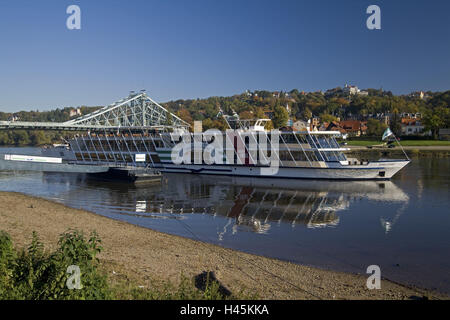 Allemagne, Saxe, Dresde, bubble blague, l'Elbe, Grunaer bridge, navire, Banque D'Images