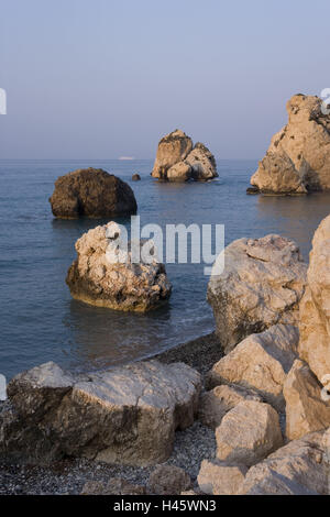 Chypre, Paphos, Petra tou Romiou, Aphroditefelsen, mer, lumière du soir, Banque D'Images