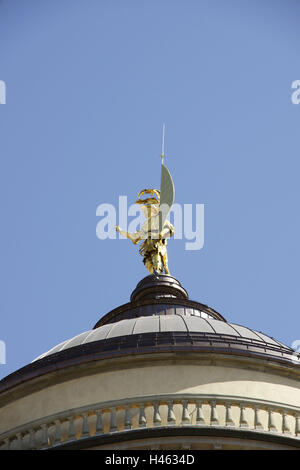 L'Italie, Lombardie, Bergame, Città Alta, ville haute, la cathédrale, le dôme, détail, ville, Vieille Ville, immeuble, à l'extérieur, la cathédrale dome, figure, Golden, drapeau, Banque D'Images