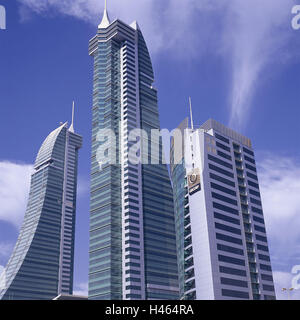 L'île de Bahreïn, Manama, Manamah, grands immeubles, tours, double Banque D'Images