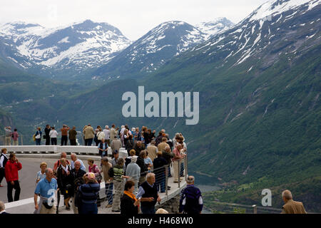 La Norvège, More og Romsdal, Geirangerfjord, lookout, touristiques, Banque D'Images