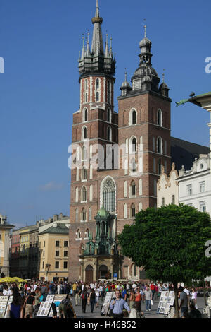 Pologne, Cracovie, le marché, l'église de Marien, Banque D'Images