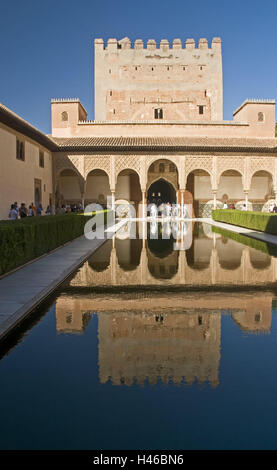 Espagne, province de Grenade, Grenade, Alhambra, Myrtle cour, Comaresturm, réflexion, Banque D'Images
