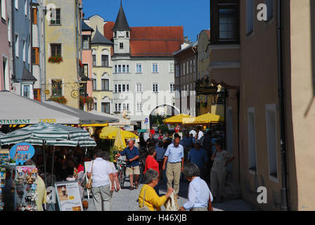 Autriche, Tyrol, rat's Mountain Inn, dans la zone piétonne, les touristes, l'Europe, lieu, bâtiment, architecture, maisons, maisons résidentielles, Geschfäfte, cafés, Façades, fenêtres, objectif, objectif de la ville, tour, personne, l'été, à l'extérieur, Banque D'Images