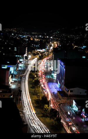 Bogota nocturna ville mouvement nuit Banque D'Images