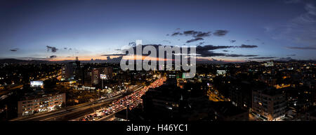 Bogota nocturna ville mouvement nuit Banque D'Images