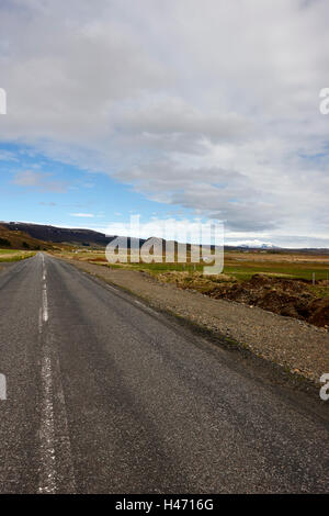 Laugarvatnsvegur road sur le cercle d'or entre thingvellir et geysir Islande Banque D'Images