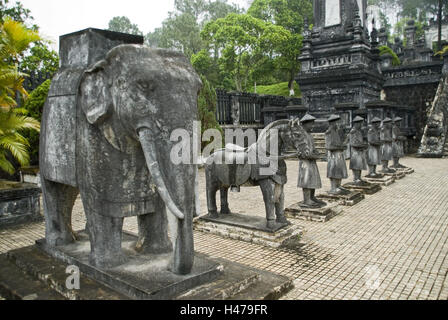 Vietnam, Gee, tombeaux du roi, Khai Dinh tomb 'LANG', 12e roi la dynastie des Nguyen, cour, statues, Banque D'Images