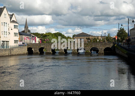 Rivière GARAVOGUE RIVER, la ville de Sligo, comté de Sligo, Irlande. Poète, dramaturge et prix Nobel de littérature, William Butler Yeats home town Banque D'Images