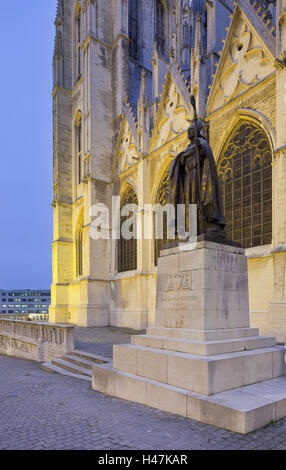 Belgique, Bruxelles, cathédrale Saint Michel et Gudule, Mercier, Statue Banque D'Images