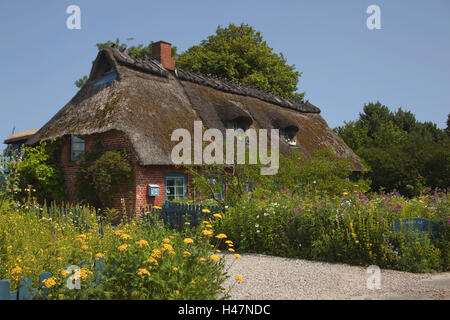 Allemagne, Schleswig - Holstein, région de pêche à la ligne dans la maison au toit de chaume, Falshöft Banque D'Images