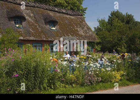 Allemagne, Schleswig - Holstein, région de pêche à la ligne dans la maison au toit de chaume, Falshöft Banque D'Images