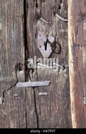 Ancienne ferme, la porte en bois, medium close-up, détail, Banque D'Images