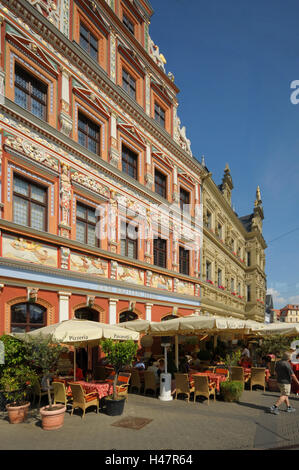 Allemagne, Erfurt, Thuringe, Vieille Ville, Maison de guilde, pizzeria, à l'extérieur, les touristes, le marché aux poissons, free state, gastronomie, auberge, restaurant, Banque D'Images