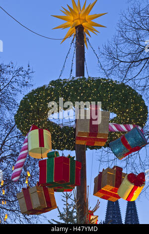 Allemagne, Hambourg, Cologne, marché de Noël, vieille ville, décoration de Noël, le soir, Banque D'Images