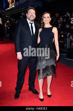 Guy Garvey et Rachael Stirling participant à la 60e BFI London Film Festival de leur plus belle tenue au cinéma Odeon de Leicester Square, Londres. ASSOCIATION DE PRESSE Photo. Photo date : Jeudi 13 octobre, 2016. Voir Histoire PA SHOWBIZ plus fines. Crédit photo doit se lire : Ian West/PA Wire Banque D'Images