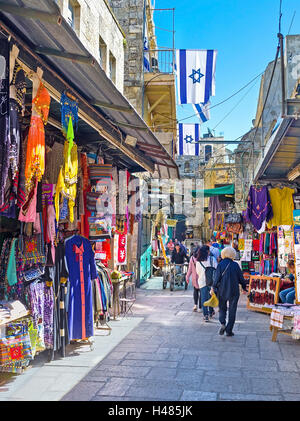 Au moins la moitié des rues de la vieille ville fortifiée sont occupés par les marchés traditionnels de l'Est de Jérusalem, Israël Banque D'Images