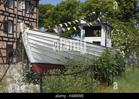 Allemagne, Bavière, Wolgast, ancien bateau de pêche sur l'île de blocage, Banque D'Images