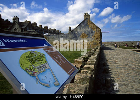 Grande-bretagne, Cornwall, St Michael's Mount, infos, tableau, une mole du port, Banque D'Images