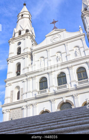 Église de Nossa Senhora das Dores église catholique avec ciel bleu Banque D'Images