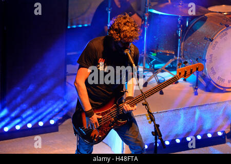 Barcelone - Dec 13 : Berri Txarrak (groupe de heavy metal alternatif) performance live à Apolo. Banque D'Images