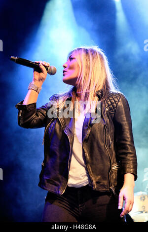 Barcelone - Dec 28 : Amaia Montero (artiste) concert au Stade Barthélemy le 28 février 2015 à Barcelone, Espagne. Banque D'Images