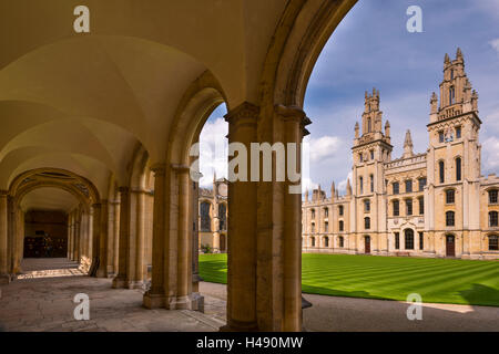 All Souls College historique à Oxford, Oxfordshire, Angleterre. Banque D'Images