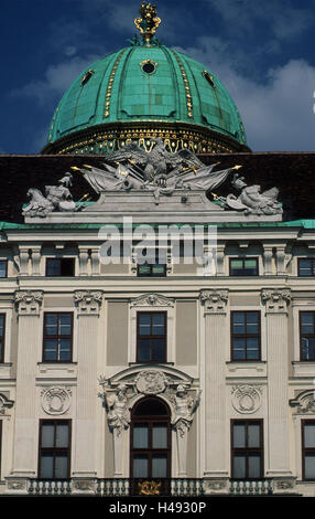 L'Autriche, Vienne, Dome dans la Michaelertrakt Hofburg, vue depuis le château cour à propos de la Chancellerie du Reich le tract sur le dôme, Banque D'Images