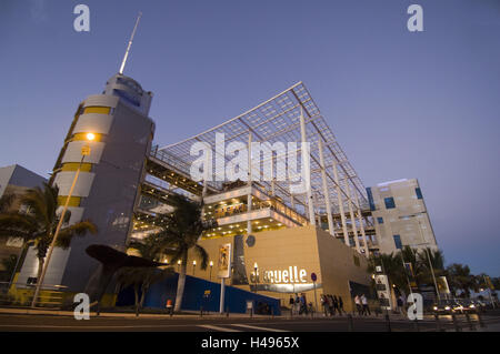 Espagne, Grande Canarie, grain Lecture Palma, Santa Catalina, à partir de la CFPI a été choisi pour les ordures à la cuillère à soupe best shopping centre Europe, Banque D'Images