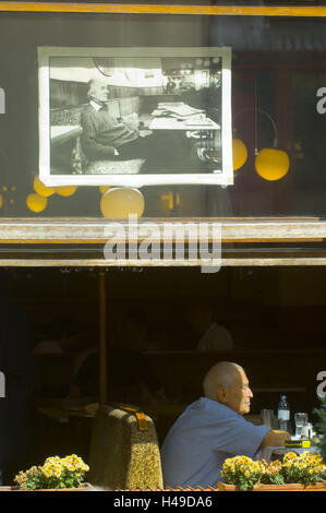 L'Autriche, Vienne, stable, 2 château lane café Bräunerhof, photo Thomas Bernhard dans la fenêtre, Banque D'Images
