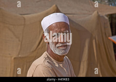 VAE, Abu Dhabi, brise-lames, Heritage Village, homme, portrait, Banque D'Images