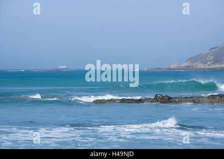 Surfer sur la mer, côte, La Hague, Cotentin, certains, Basse Normandie, France, Banque D'Images