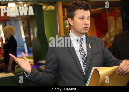 Gdansk, Pologne. 14 octobre, 2016. Chancelier de l'International de l'ordre de sourire et médiateur des enfants Marek Michalak visites Gdansk à se référer à l'expérience de la ville de Gdansk favoriser les soins à l'extérieur des institutions de l'état. Credit : Michal Fludra/Alamy Live News Banque D'Images