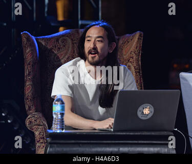 Fort Lauderdale en Floride, USA. 14Th Oct, 2016. Steve Aoki pendant 97,3 Hits Sessions à vivre la révolution le 14 octobre 2016 à Fort Lauderdale, en Floride. Credit : Mpi04/media/Alamy Punch Live News Banque D'Images