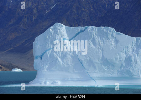 Iceberg, Bjorn, la montagne de l'OER Scoresbysund, Groenland, Banque D'Images