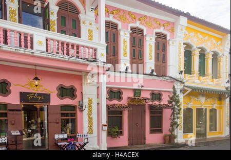 L'architecture portugaise Sino restauré sur Soi Romanée dans de vieux la ville de Phuket, Thaïlande Banque D'Images