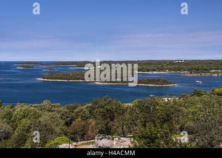 La Croatie, Istrie, Adriatique, Vrsar, l'avis de Casanova Lookout sur la côte, Banque D'Images