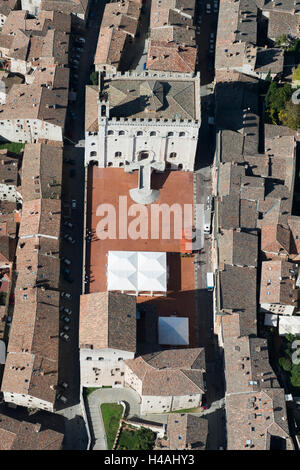 Gubbio, ville historique, du centre-ville, de l'Ombrie, Italie, bâtiments historiques, architecture monument, vue aérienne Banque D'Images